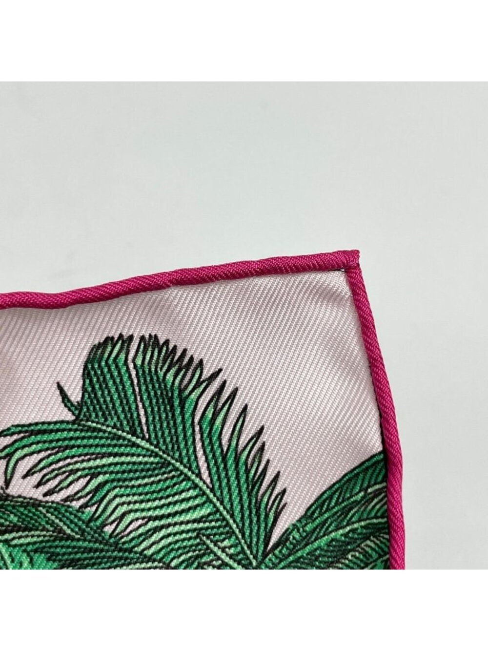 Hermes Carre 90 le Grand Prix AU Faubourg Scarf of Silk Pink Multicolor - Picture 4 of 6